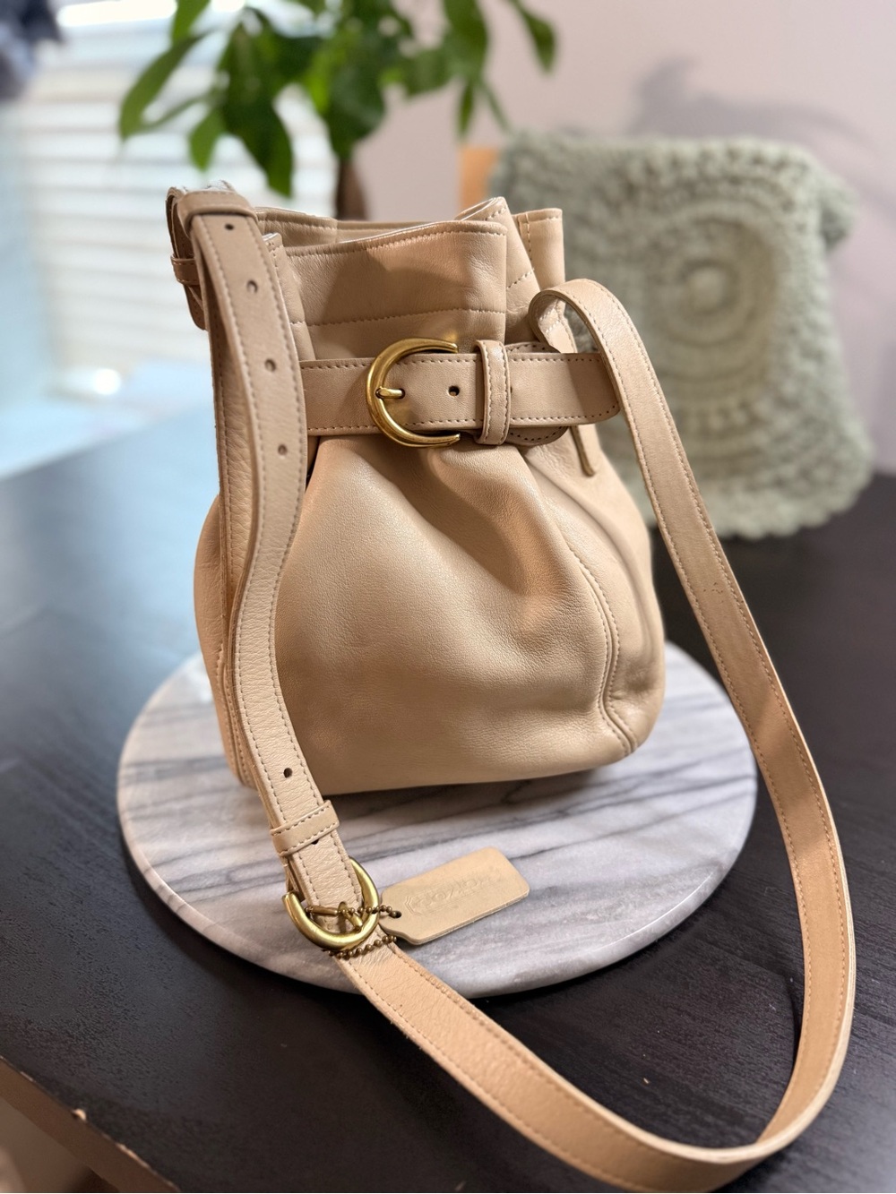 Vintage Coach 4156 Bone Glove-Tanned Leather Belted Pouch.